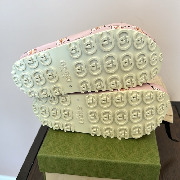 Gucci Angela Nguyen Printed Platform Slide - Picture 7 of 11